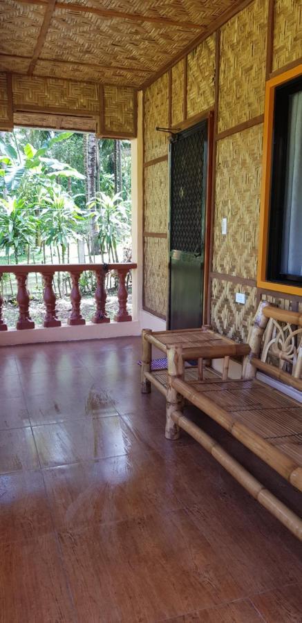 Paco'S Garden Home Stay Mambajao Bagian luar foto