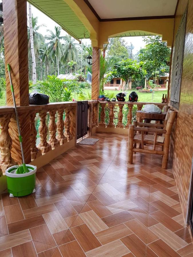 Paco'S Garden Home Stay Mambajao Bagian luar foto