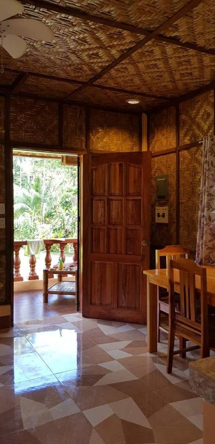 Paco'S Garden Home Stay Mambajao Bagian luar foto