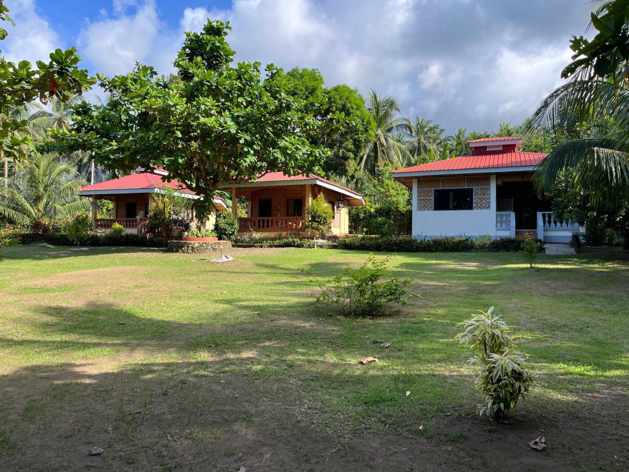 Paco'S Garden Home Stay Mambajao Bagian luar foto