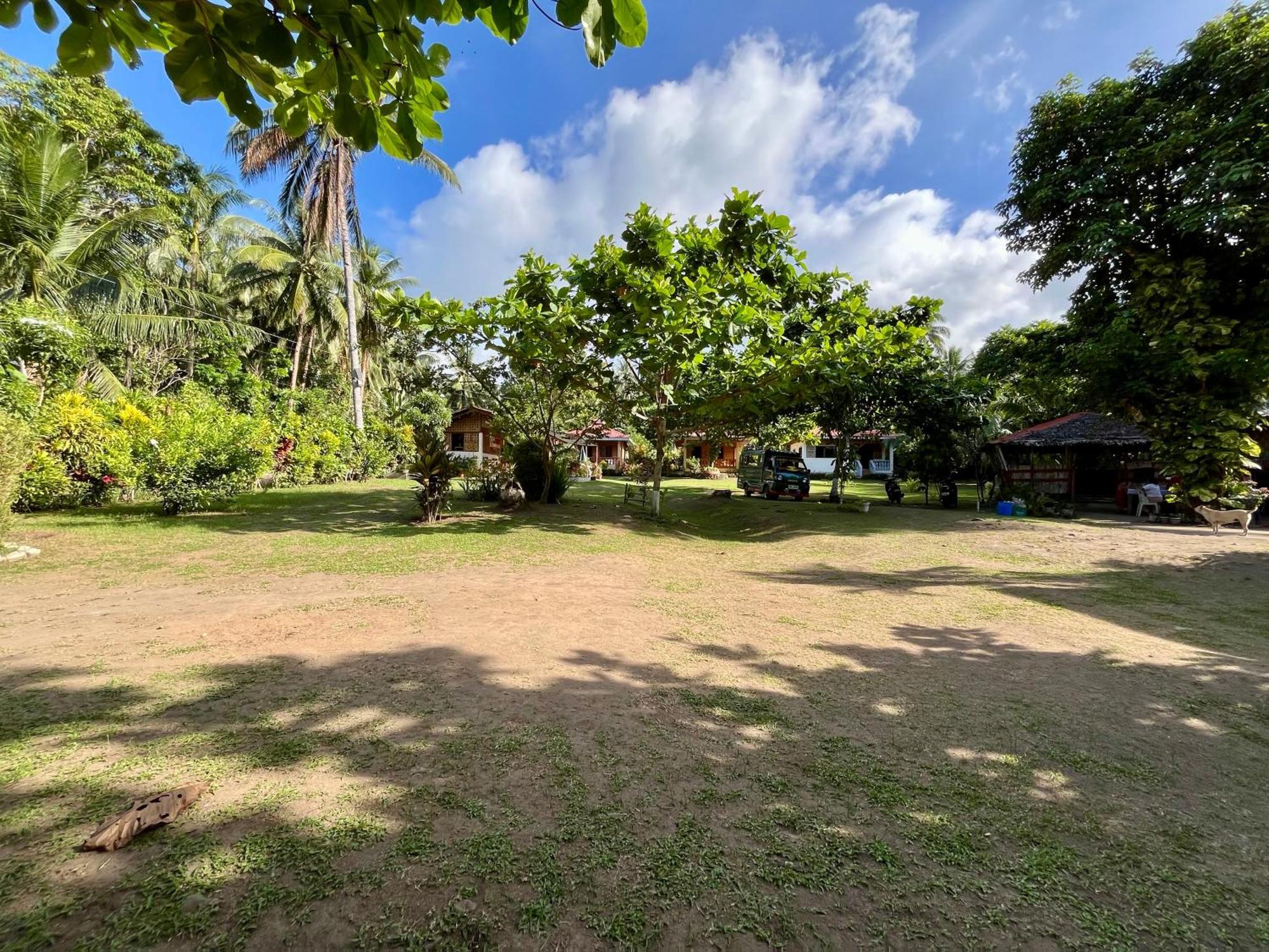 Paco'S Garden Home Stay Mambajao Bagian luar foto